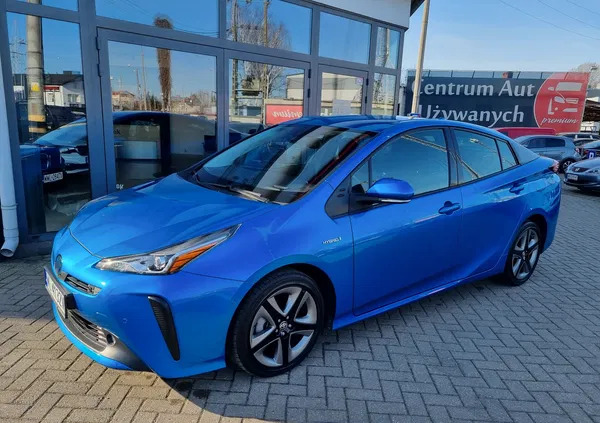 samochody osobowe Toyota Prius cena 109900 przebieg: 30000, rok produkcji 2021 z Jawor